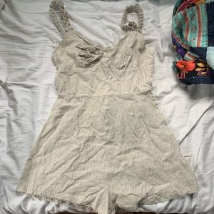 Princess Polly tan romper